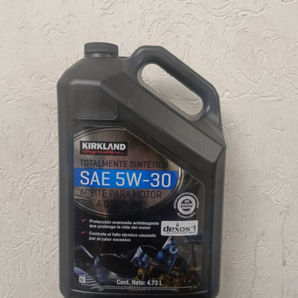 Aceite sintético 5w30 Castrol alto kilometraje. - Image 2